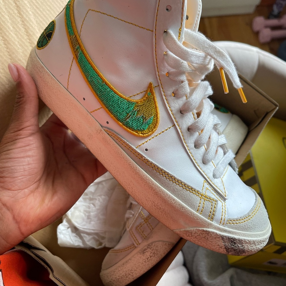 Nike blazer Women's White and Green High-Top Sneakers